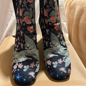 Indigo Rd Floral Embroidered Women's Booties womens 9.5